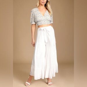 Lulu’s Tiered Belted High-Waist Wide-Leg Pants — NWT